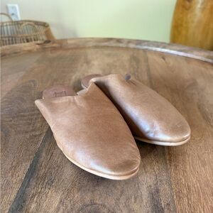 Beek mule leather brown size 8